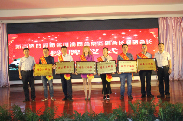 µѡĳ񸱻᳤͸᳤ʽ